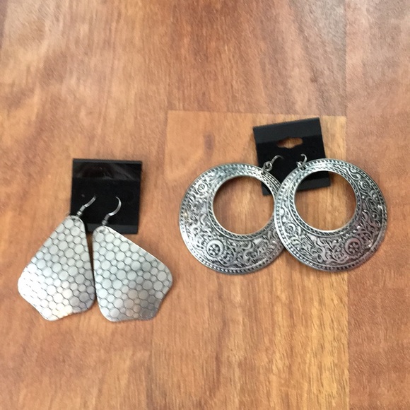 Jewelry - Two pairs of fun earrings